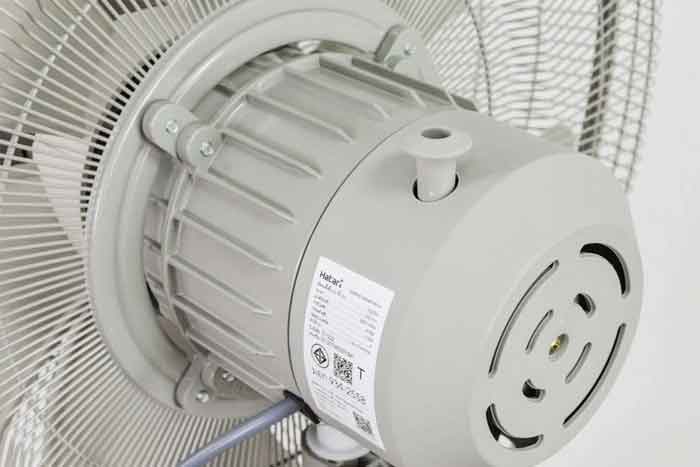 Quạt đứng công nghiệp Hatari 6 cánh IQ25M1 213W